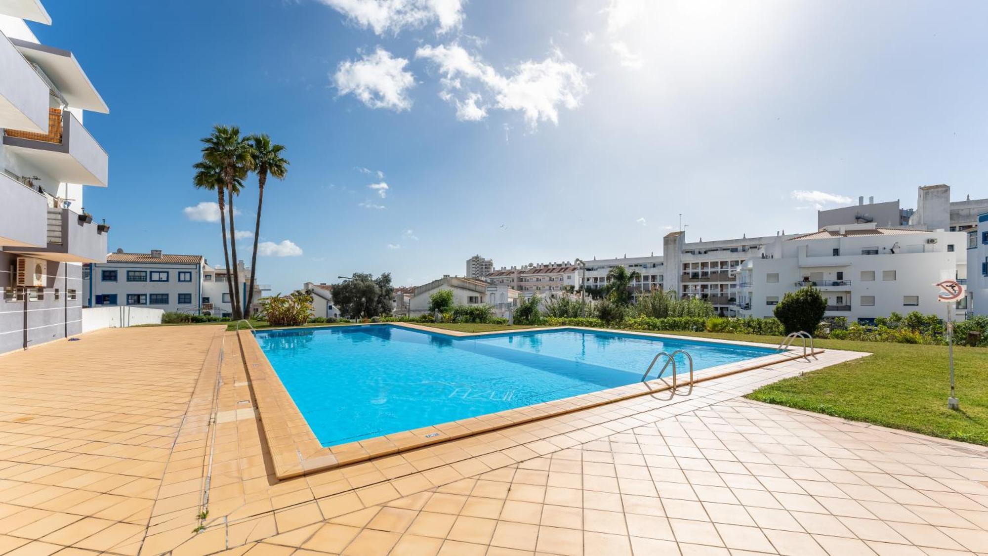 Sunny Retreat With Pool And Balcony By Lovelystay Αλμπουφέιρα Εξωτερικό φωτογραφία