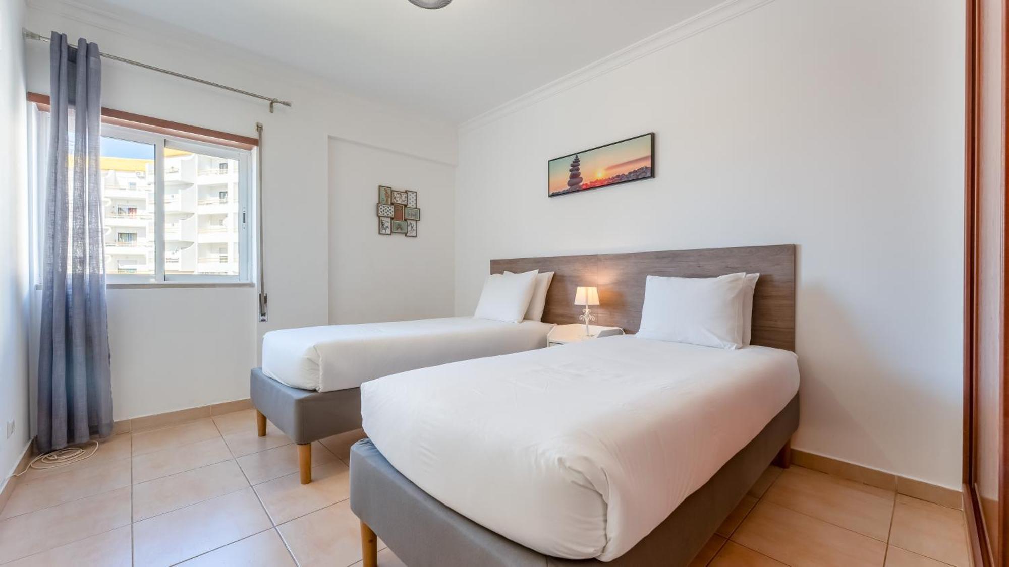 Sunny Retreat With Pool And Balcony By Lovelystay Αλμπουφέιρα Εξωτερικό φωτογραφία